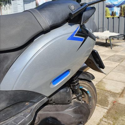 reflector blauw vespa piaggio zip klantfoto